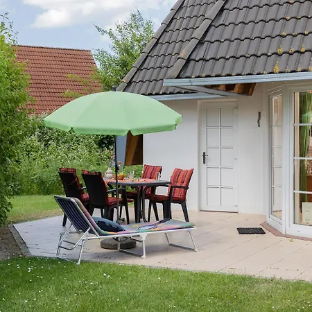 Ferienhaus Medemsand 12 *